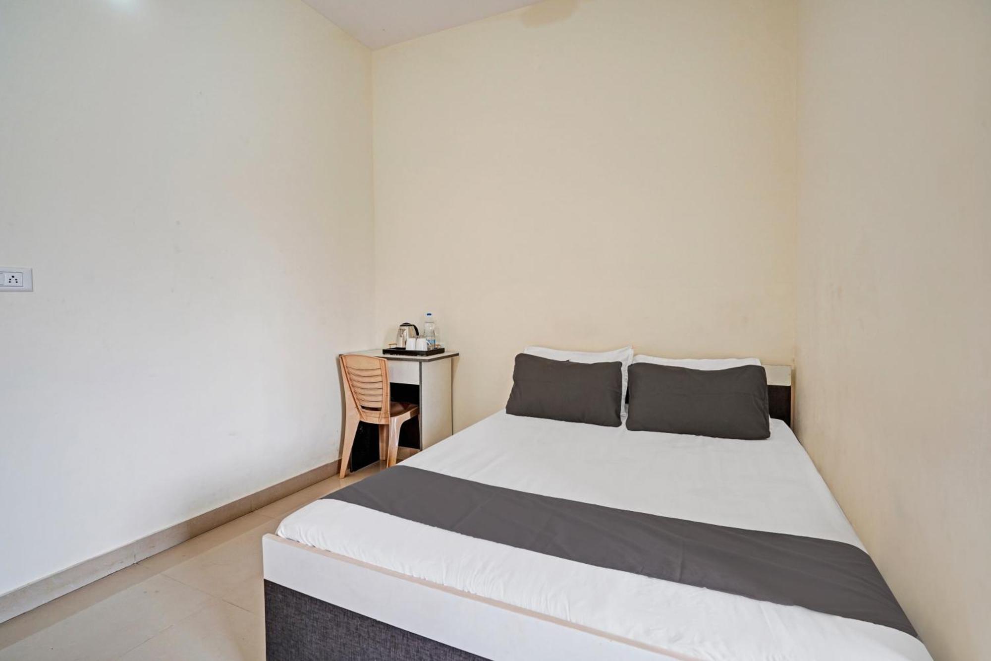 Hotel O Mg Boarding And Lodging Bangalore Extérieur photo
