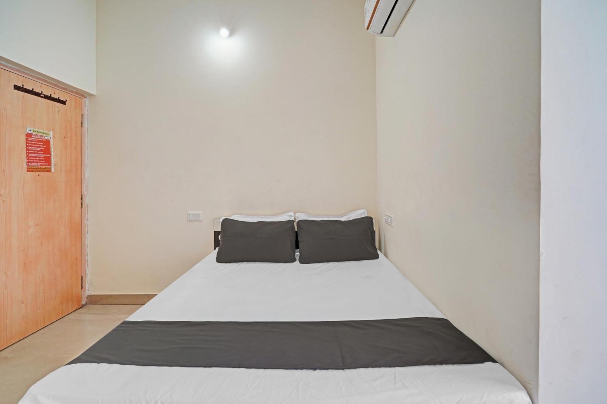 Hotel O Mg Boarding And Lodging Bangalore Extérieur photo